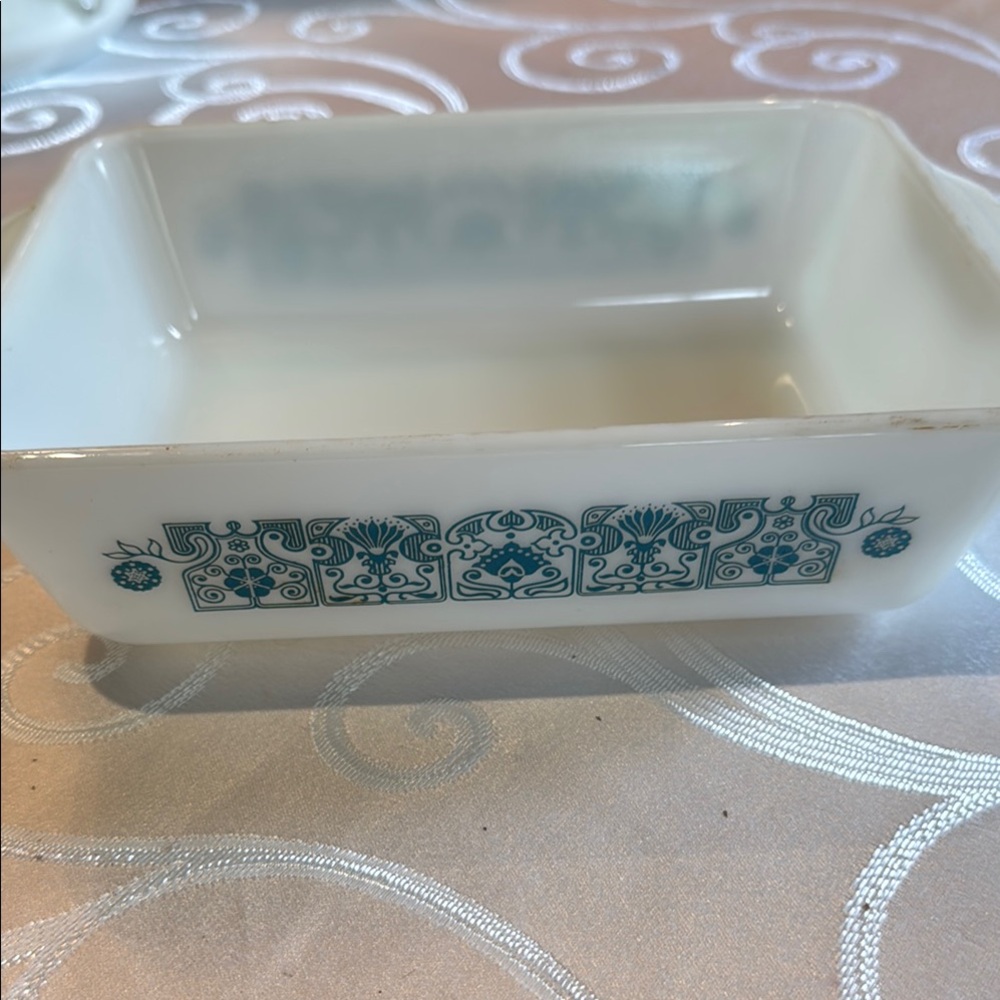 Pyrex Blue Horizon fridgie